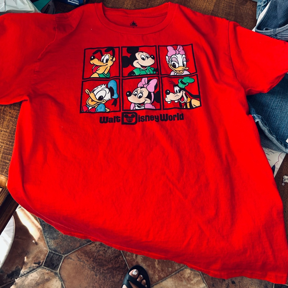 VTG Walt Disney World t shirt cotton made in haiti mickey minnie donald goof